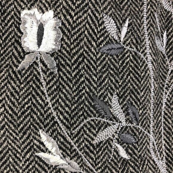 D&g DOLCE & GABANNA VINTAGE Grey Wool Herringbone Pencil Skirt Floral Embroidery - Picture 7 of 9